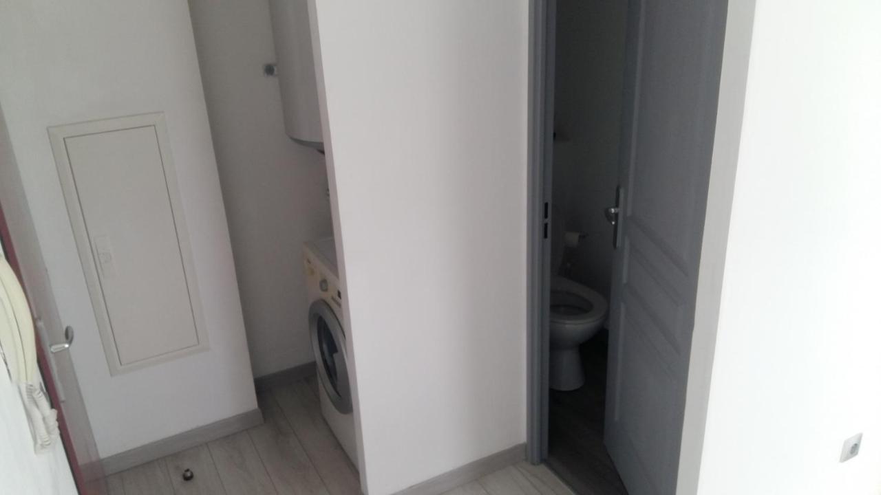 Entierement Equipe, Wifi, A 10 Min De L'Aeroport Apartment Sainte Clotilde Exterior photo